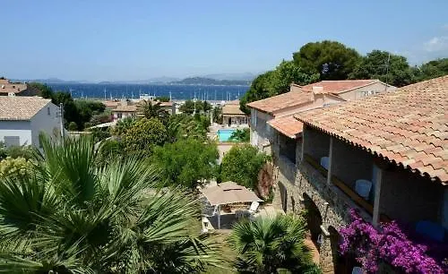 L' Escapade Hotel & Restaurant Le Pradet