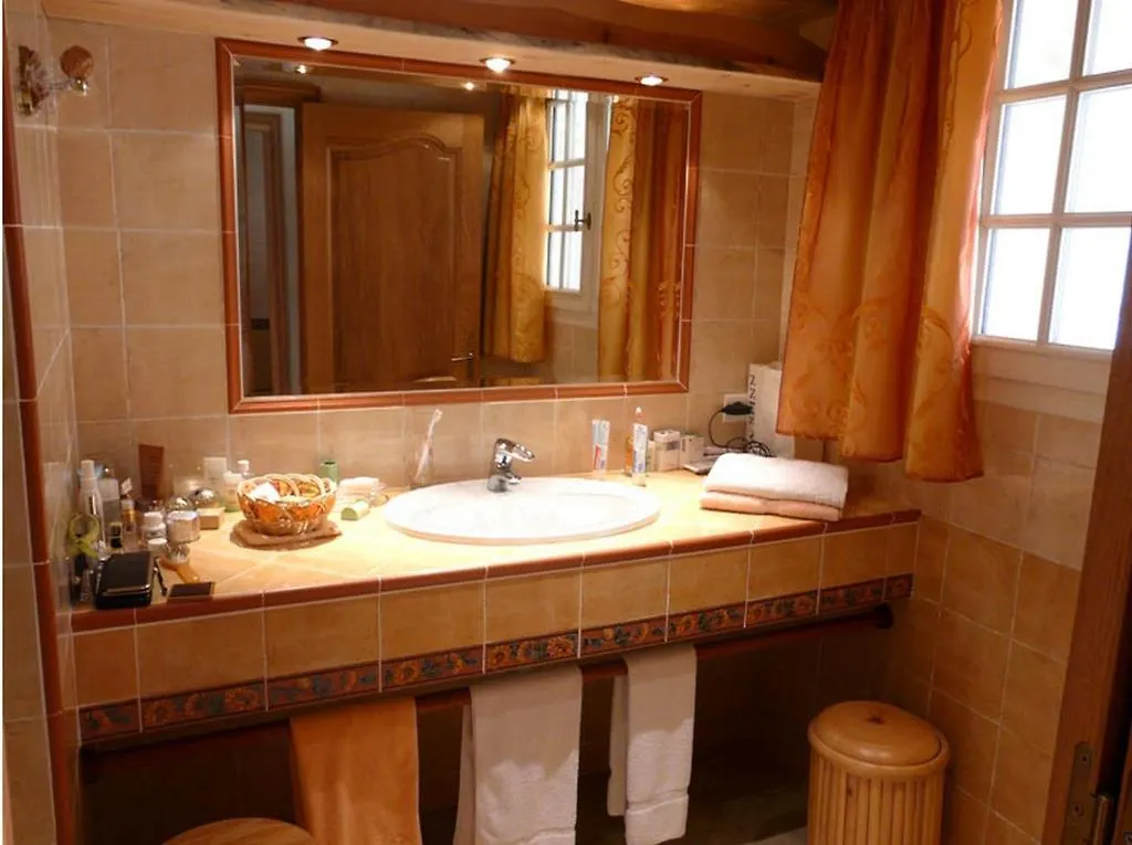 L' Escapade Hotel & Restaurant Le Pradet