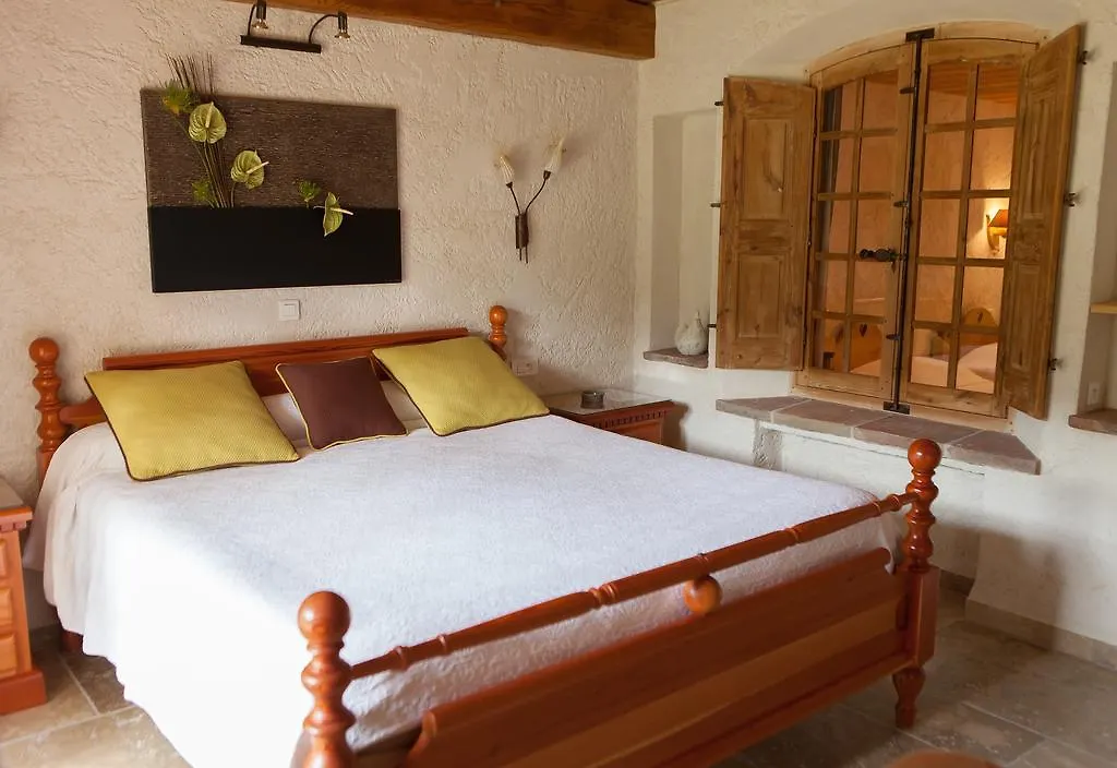 L' Escapade Hotel & Restaurant Le Pradet