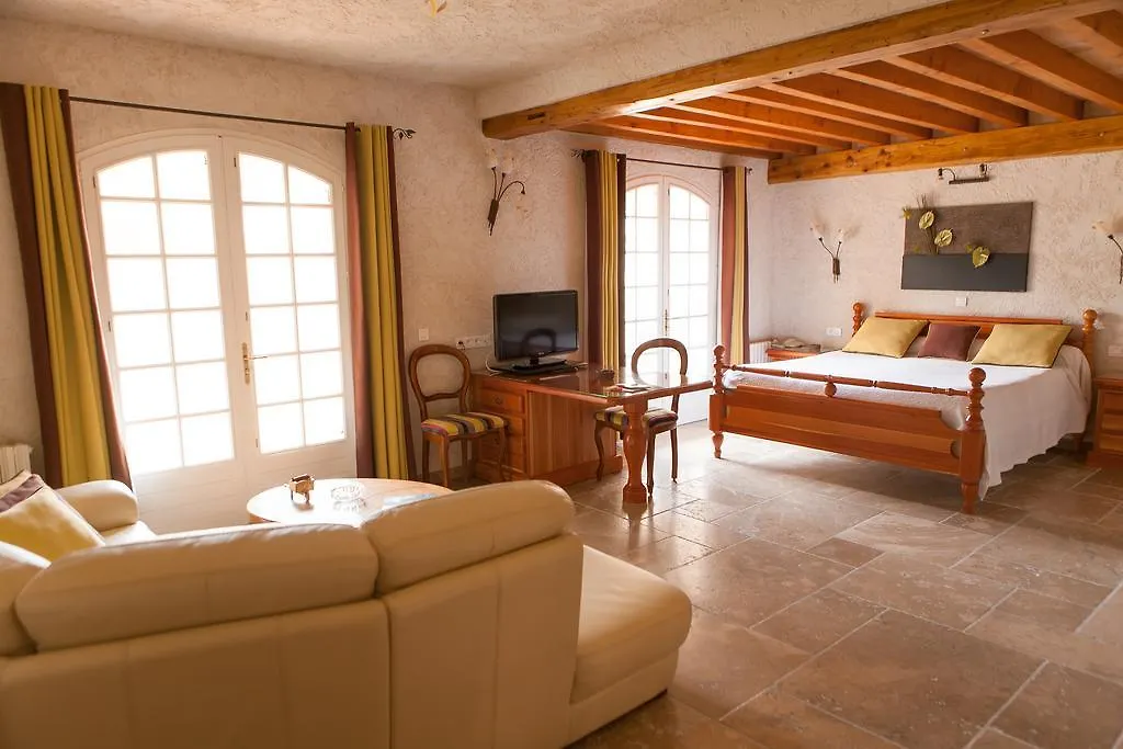 L' Escapade Hotel & Restaurant Le Pradet