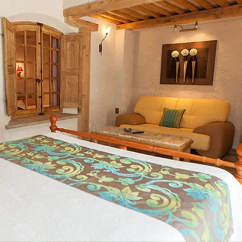 L' Escapade Hotel & Restaurant Le Pradet
