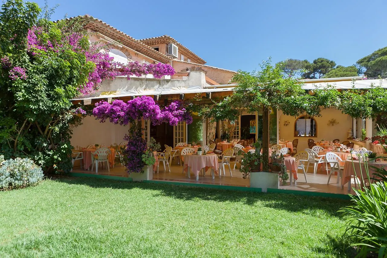 L' Escapade Hotel & Restaurant Le Pradet